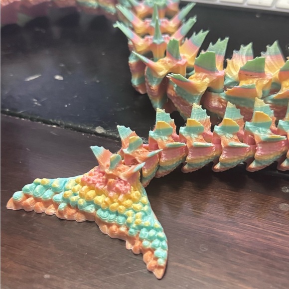 3D Printed Colorful Reptile Dragon 🐍 - Picture 6 of 9